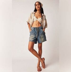 *NEW* We The Free Second Chances low slung pull on short Size XS